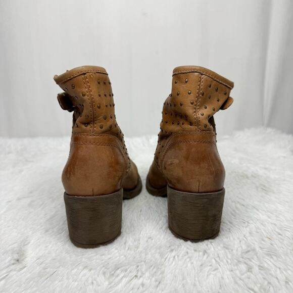 LUCKY BRAND / cognac brown studded leather western ankle boots / 8 - Picture 6 of 10